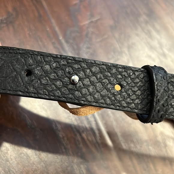 Stylish black accent belt-never worn - Picture 6 of 6